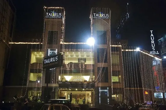 Taurus Sarovar Portico Hotel