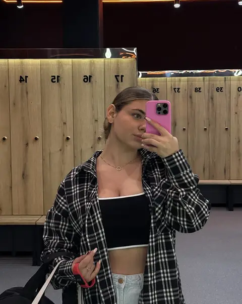 bella